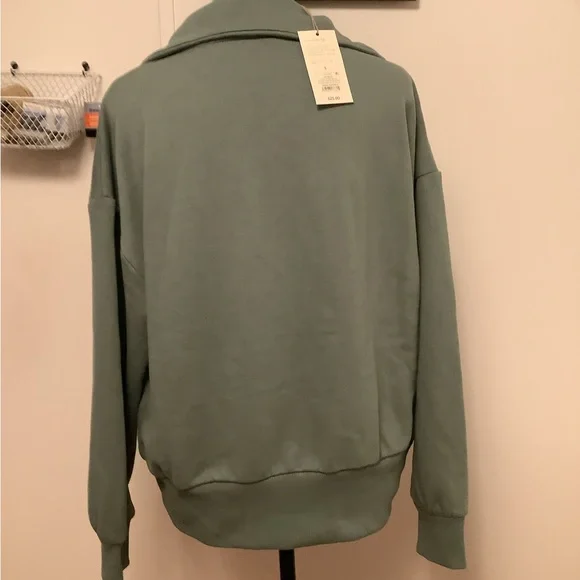 Pullover - Picture 2 of 3